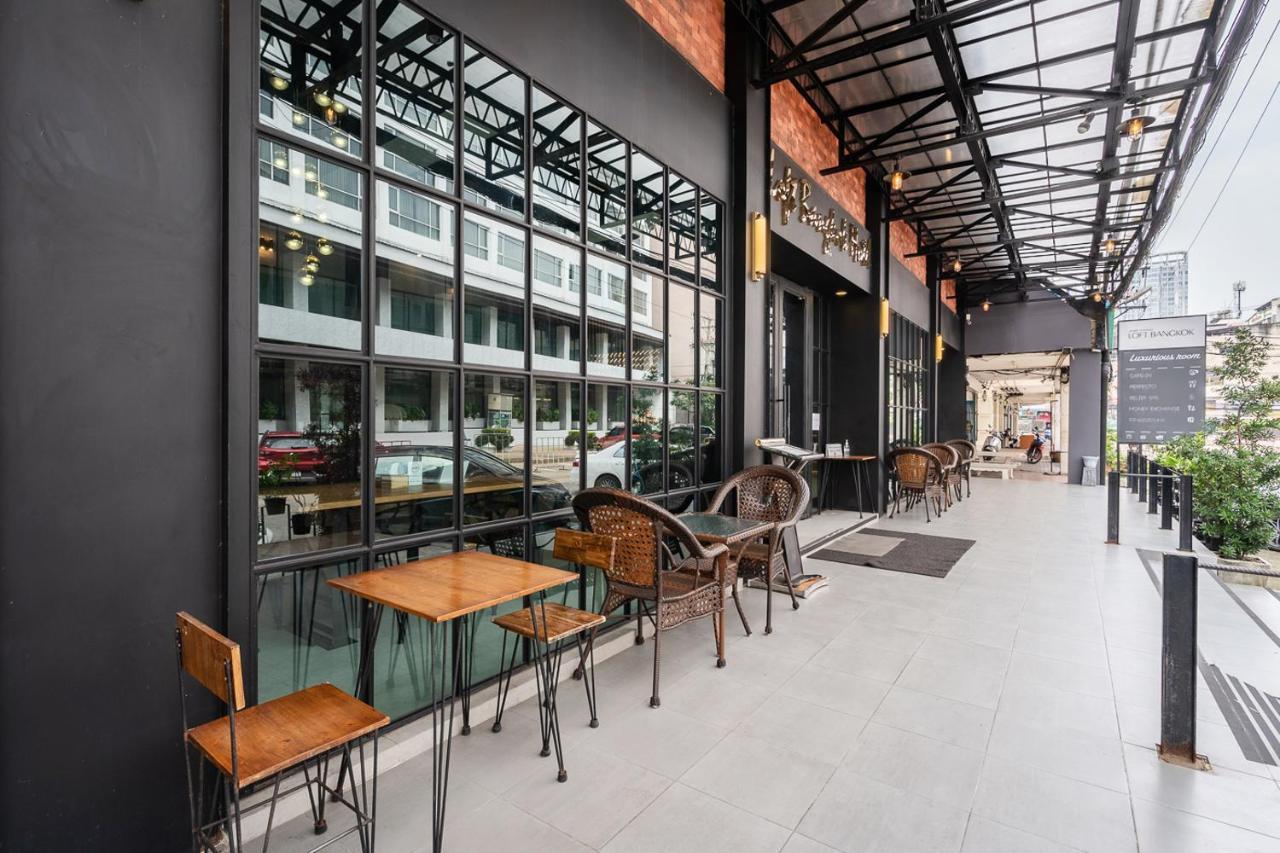 Loft Bangkok Hotel Exterior photo